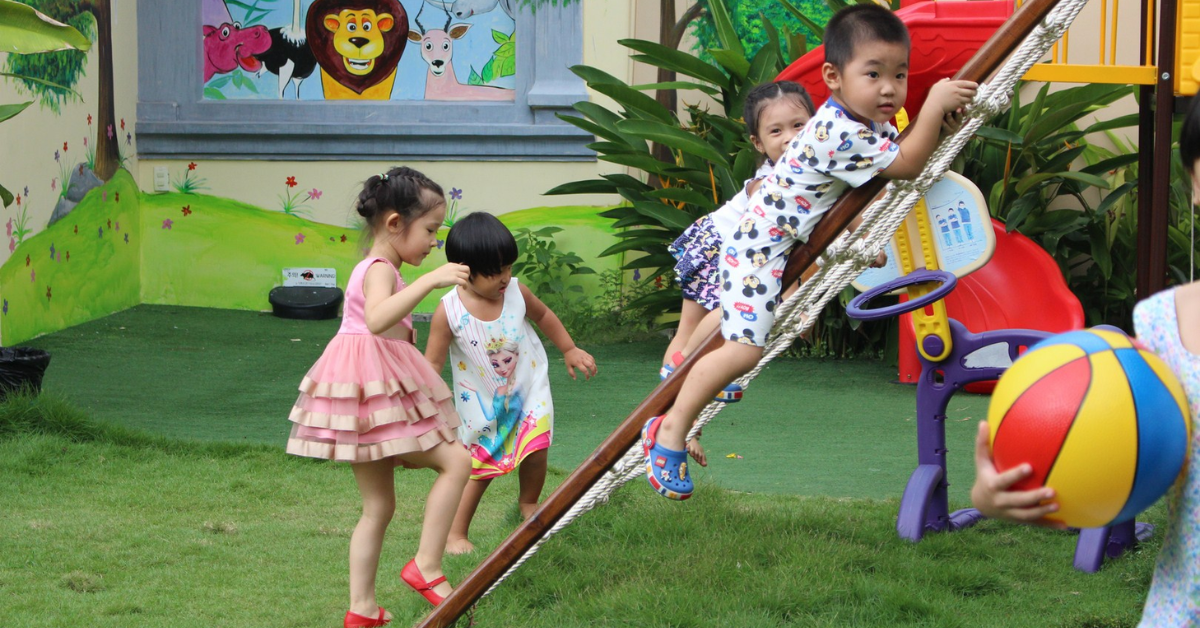 Những trò chơi cho trẻ 3 - 4 tuổi vô cùng hấp dẫn và thú vị