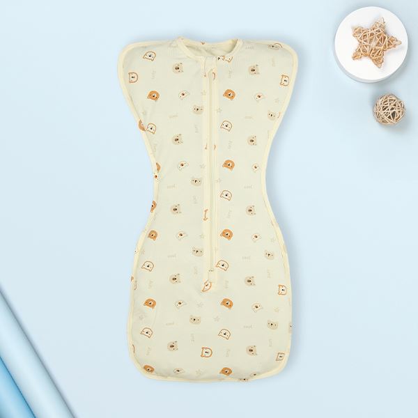 Nhộng chũn có khóa Lullaby NH705R 1 - 3 tháng màu be mềm mại, an toàn, giá tốt - AVAKids.com