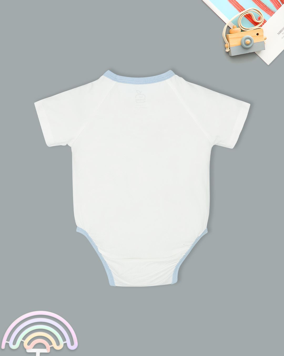 Bodysuit cài chéo La Pomme màu be 11