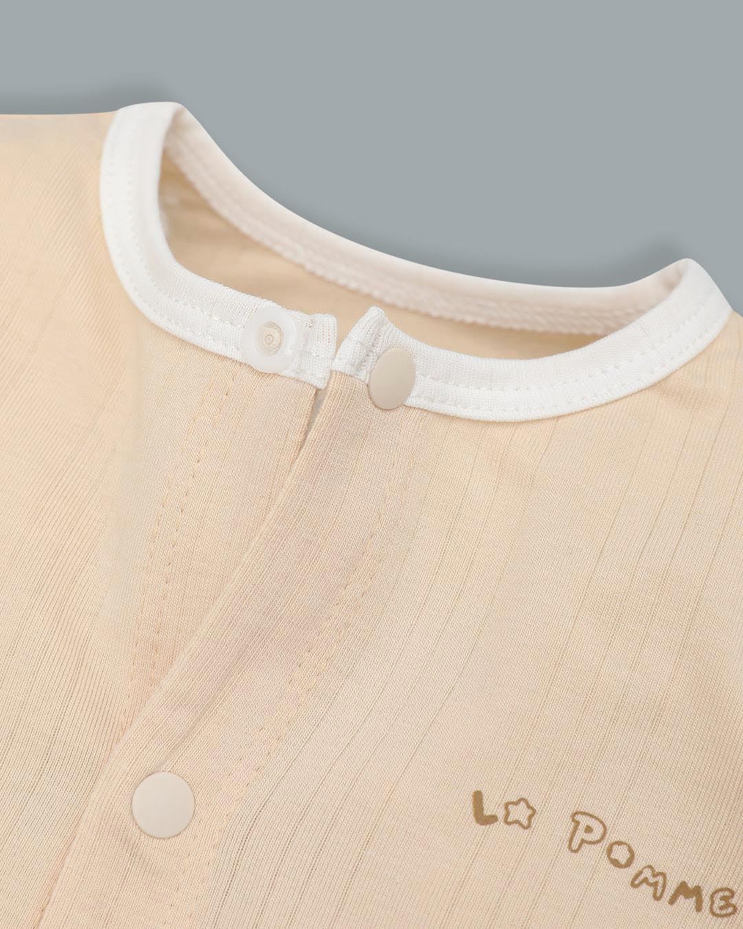 Bodysuit cài giữa gấu con ngộ nghĩnh La Pomme màu be - trắng 7