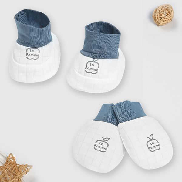 Set bao tay, bao chân bé yêu vui nhộn La Pomme màu trắng - xanh dương (0 - 3 tháng) giữ ấm, giá tốt - AVAKids.com