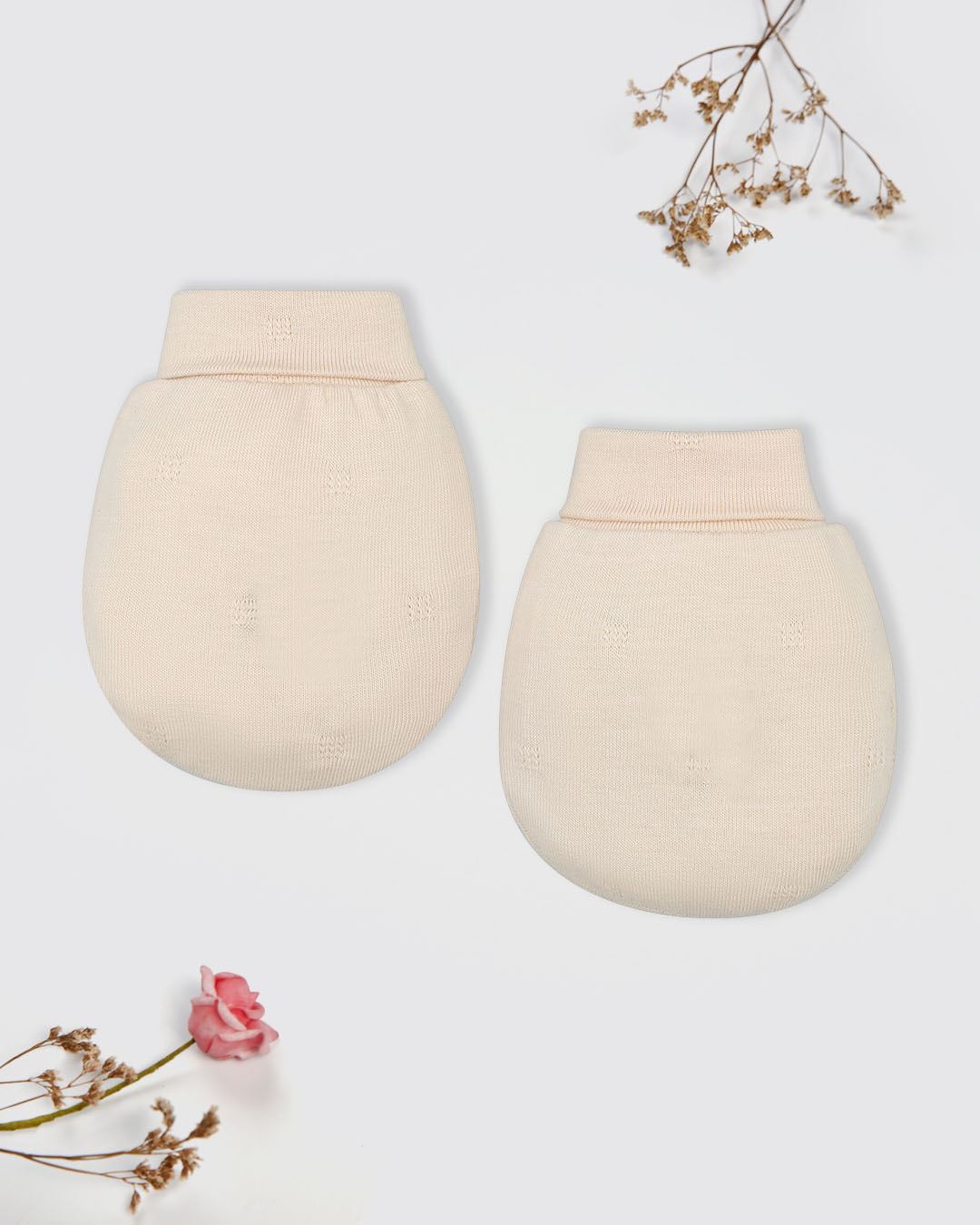 Set bao tay, bao chân cute La Pomme màu trắng (0 - 3 tháng) 12