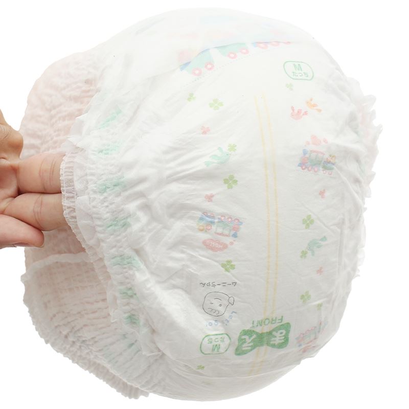 Tã quần cho bé gái Moony size XL 38 miếng (12 - 22 kg) - Giao bao bì ngẫu nhiên 24