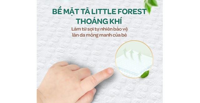 Tã quần Huggies Nature made size L sở hữu bề mặt Little Forest có khả năng thoáng khí tốt