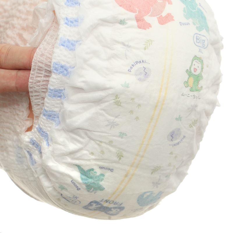 Tã quần cho bé gái Moony size XL 38 miếng (12 - 22 kg) - Giao bao bì ngẫu nhiên 54