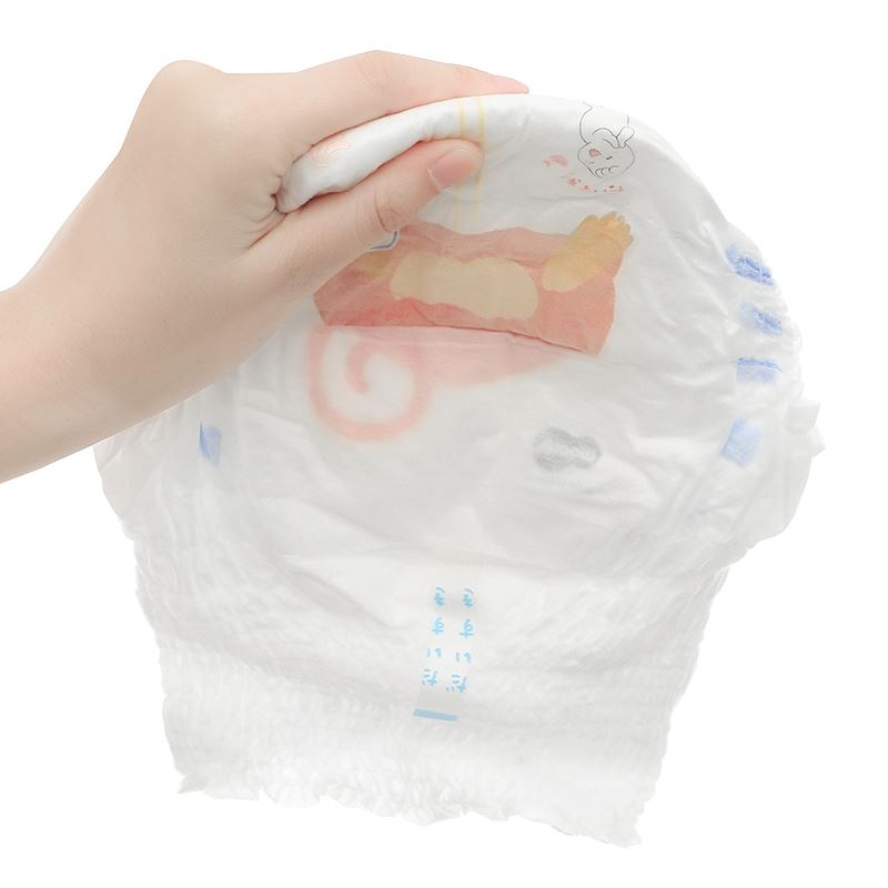 Tã quần cho bé gái Moony size XL 38 miếng (12 - 22 kg) - Giao bao bì ngẫu nhiên 40