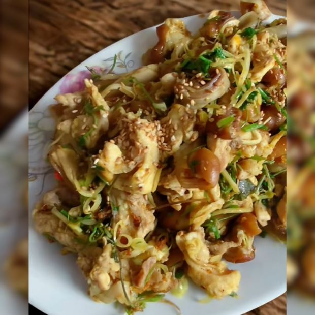 Cách làm thịt thỏ xào rau má thơm nồng, hao mồi với chảo nhôm