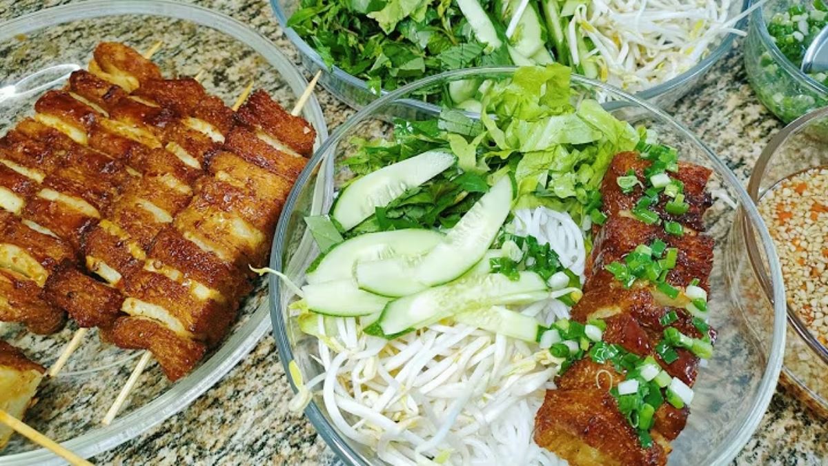 Cách làm bún thịt nướng chay