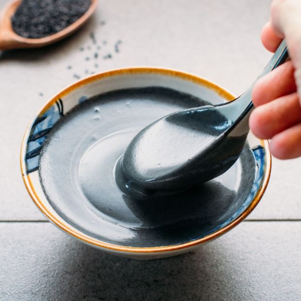 Cách nấu chè chí mà phù (chè mè đen người Hoa) nóng hổi với máy làm sữa hạt