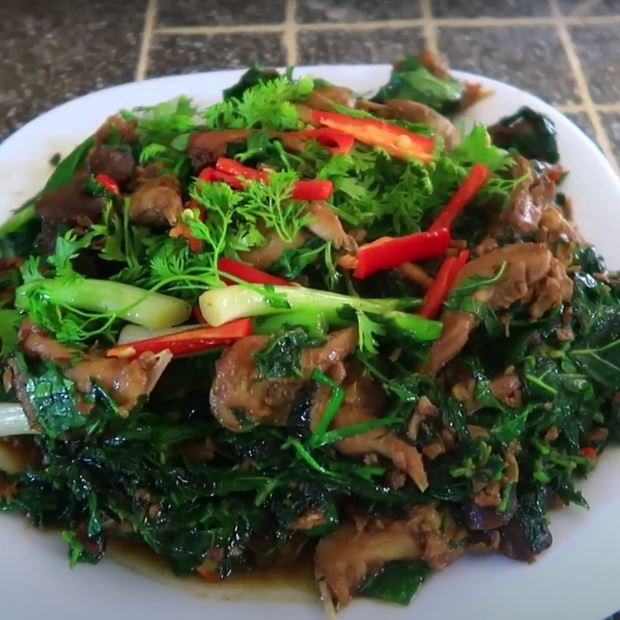 Cách làm chuột xào lá cách thơm nức mũi đậm đà vị miền Tây với chảo 2 quai