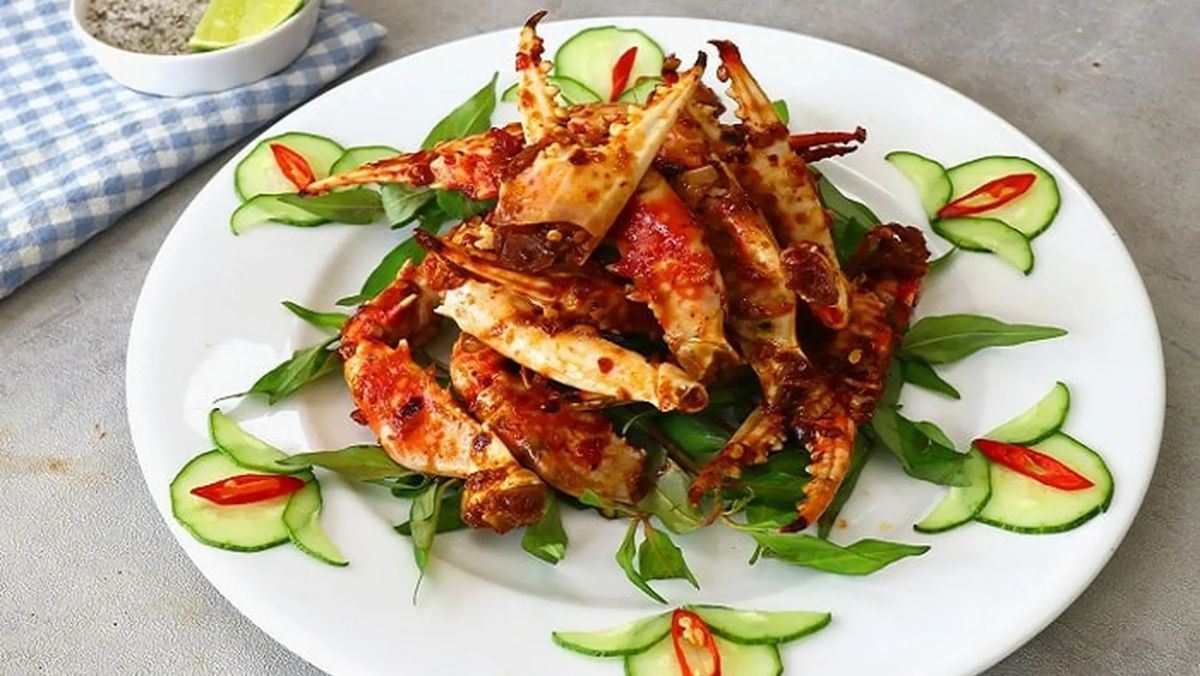 Càng ghẹ cháy tỏi