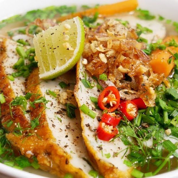 Cách nấu bánh canh chả cá thu nhanh gọn bằng nồi inox 304 chất lượng