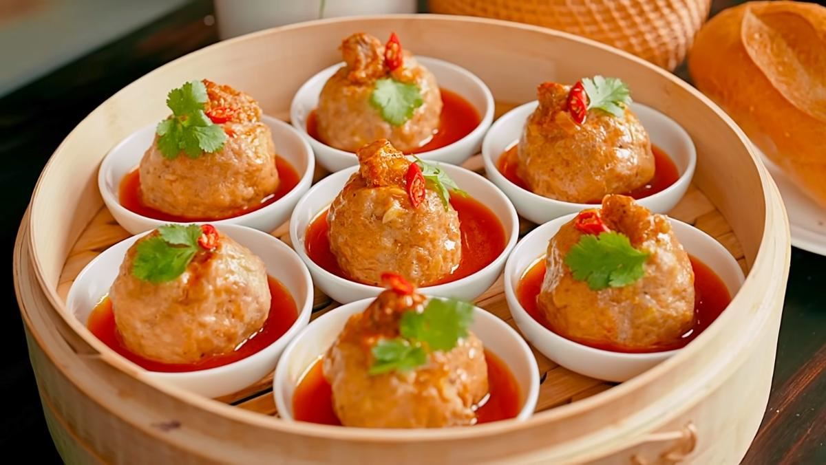 Bánh mì xíu mại chén