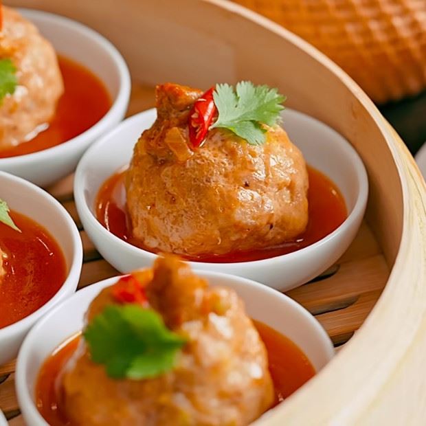 Bánh mì xíu mại chén