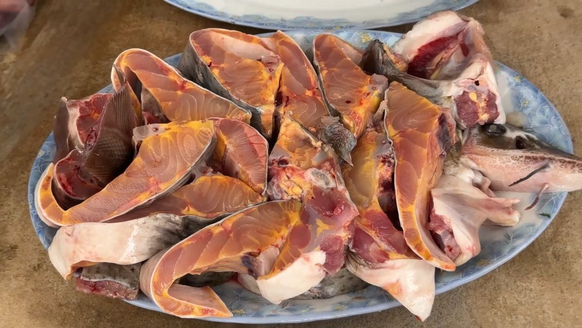 cách làm cá tầm