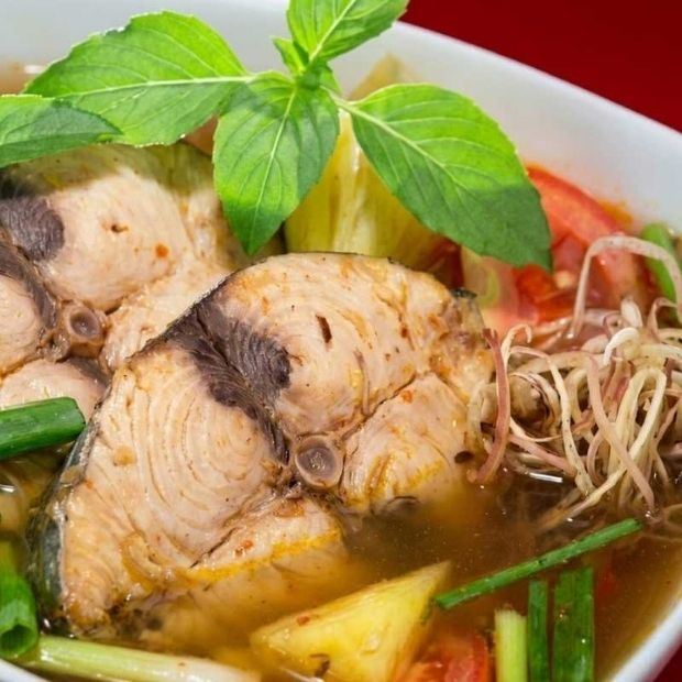 Cá ngừ nấu canh chua