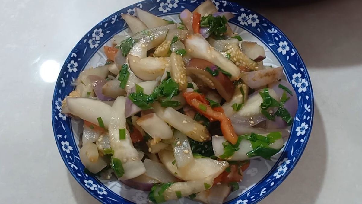 Cà tím xào lá lốt