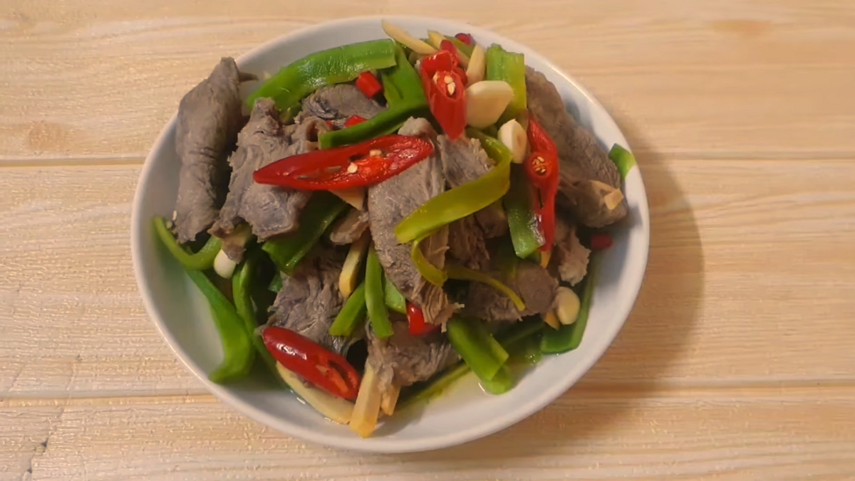 Cách làm bắp bò ngâm rau tiến vua