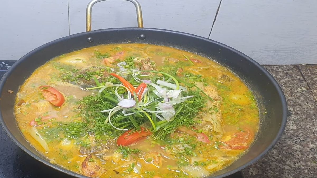 cá chép om dưa Hà Nội