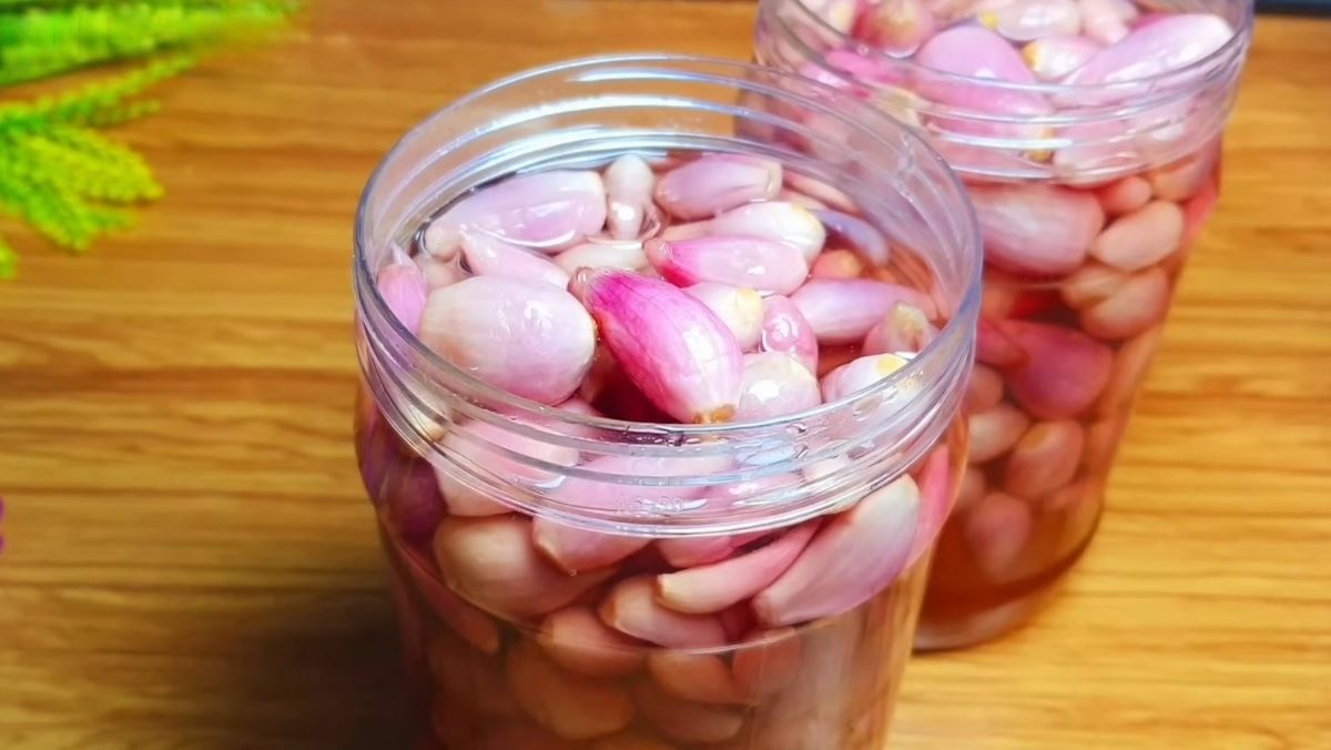 Cách làm hành tím ngâm chua ngọt