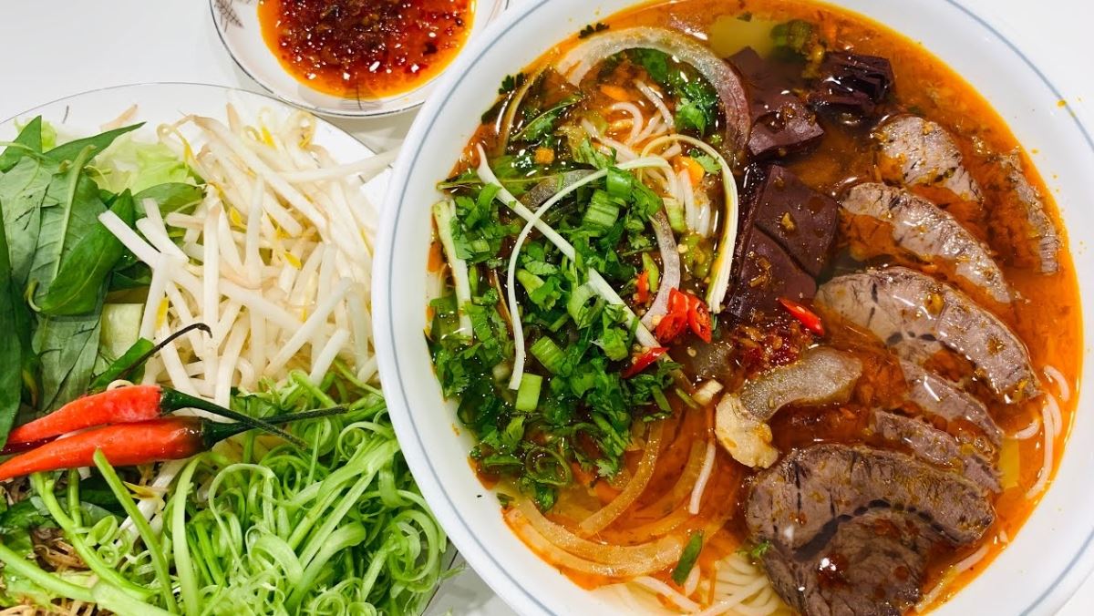 nguyên liệu nấu bún bò Huế