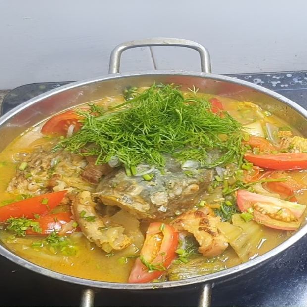 cá chép om dưa Hà Nội