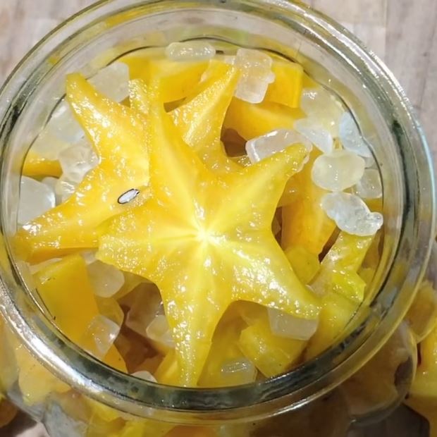 khế chua ngâm đường phèn