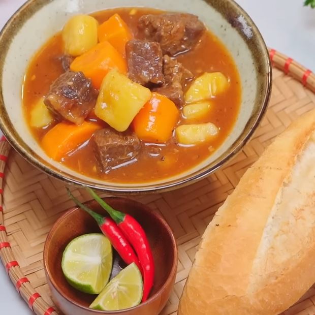 Cách nấu bò sốt vang bằng gói gia vị