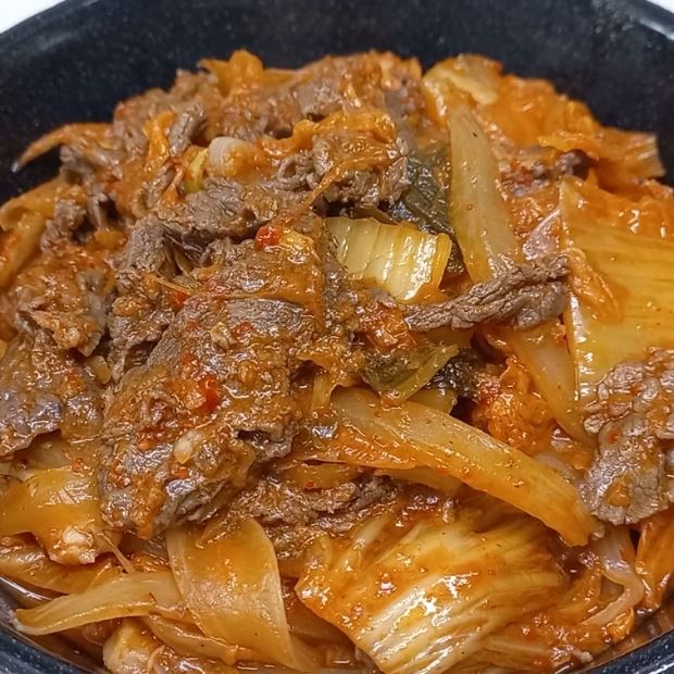 Bò xào kim chi