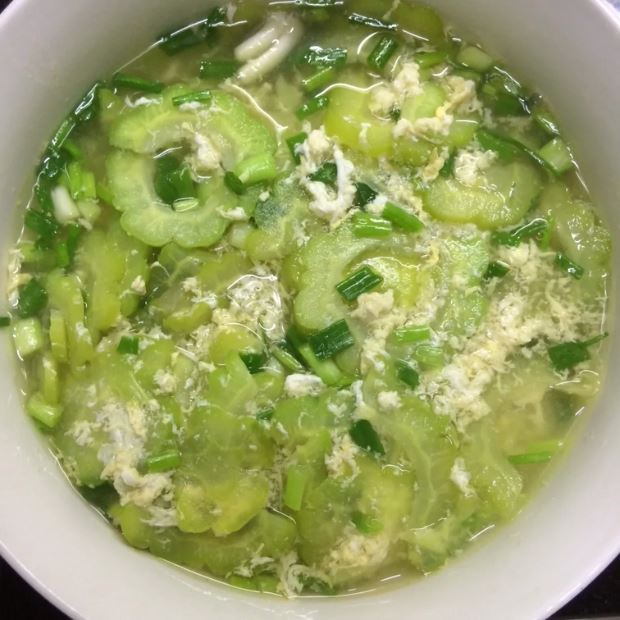 Cách nấu canh khổ qua trứng đơn giản, thanh mát, giải nhiệt cho ngày oi ả