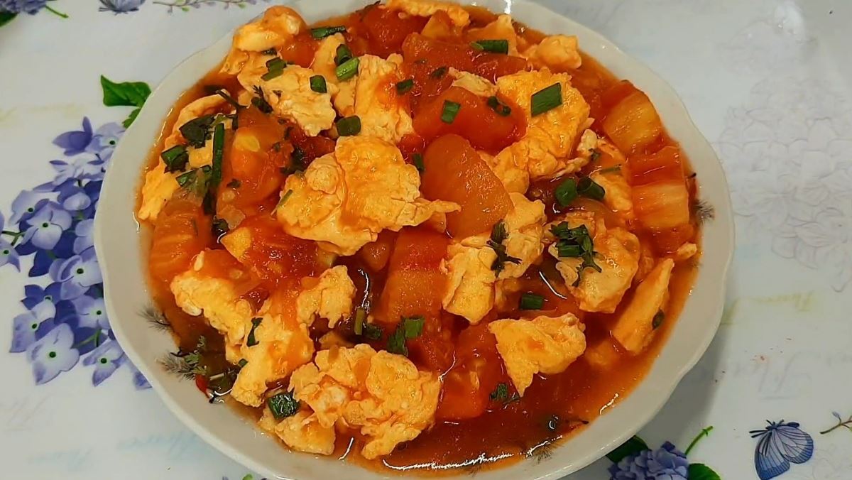 trứng sốt cà chua