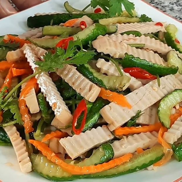 Công thức trộn nộm giò lụa dưa chuột giòn ngon giải ngấy, đơn giản tại nhà