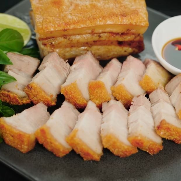 Cách làm thịt lợn quay giòn bì theo mẹo đơn giản, đảm bảo thành công ngay