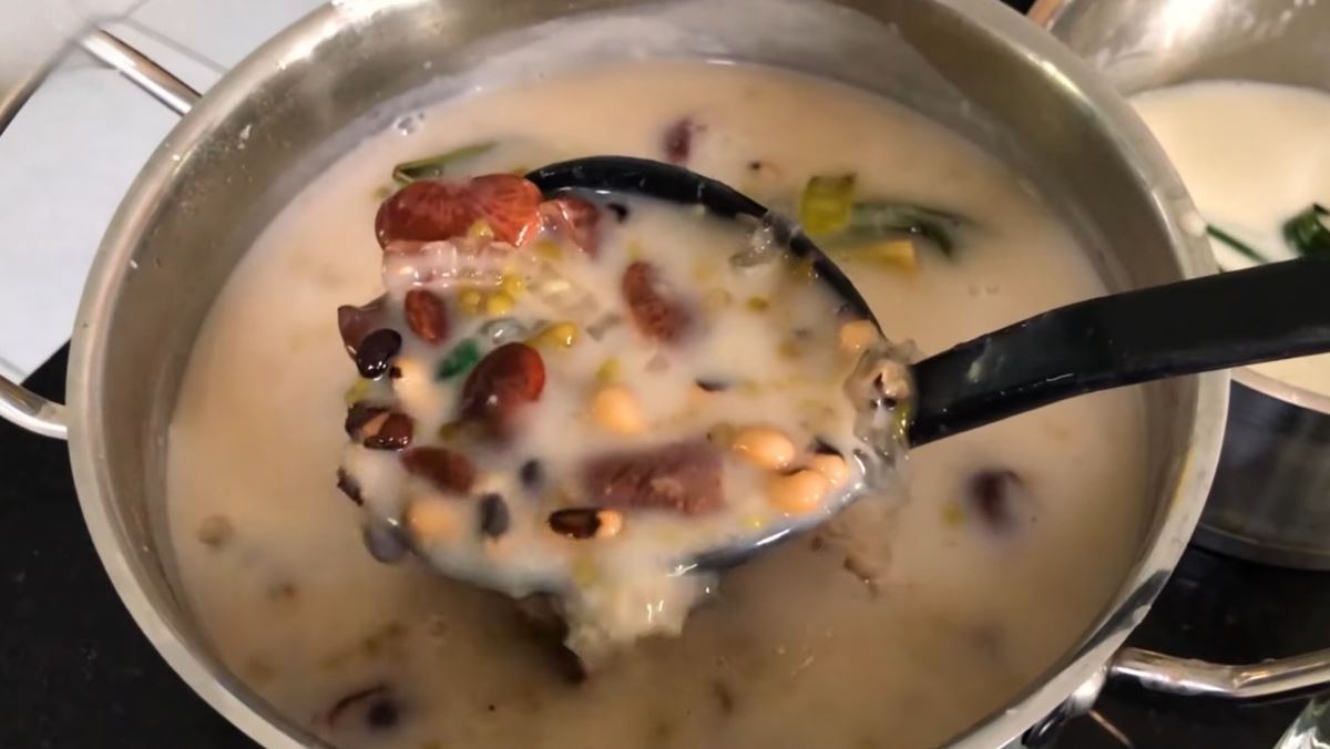 cách nấu chè thập cẩm truyền thống