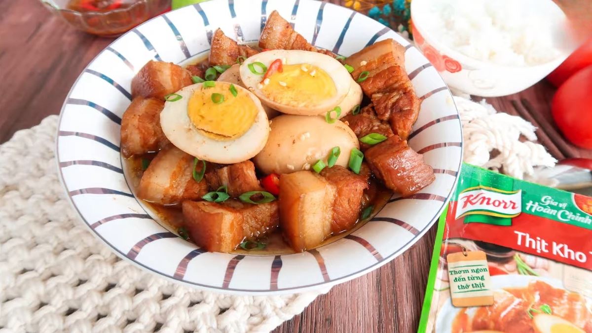 Cách nấu thịt kho tàu bằng gói gia vị