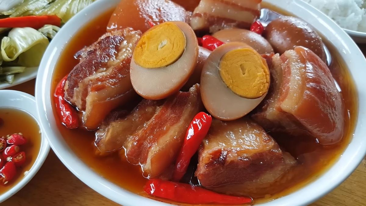 Cách làm thịt kho hột vịt