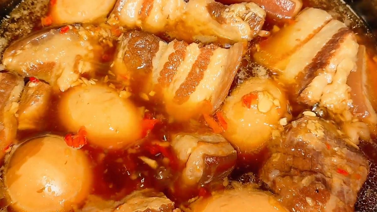 Cách kho thịt kho tàu truyền thống