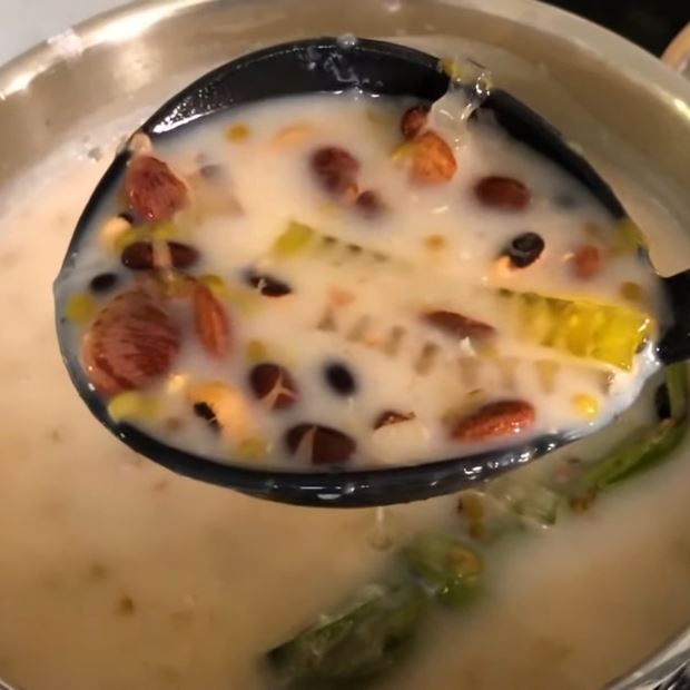 cách nấu chè thập cẩm truyền thống