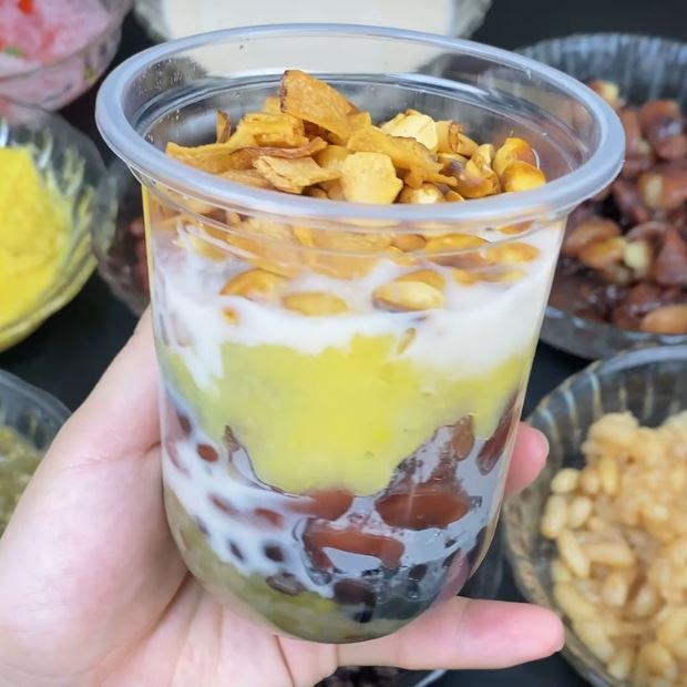 Cách nấu chè thập cẩm nước cốt dừa