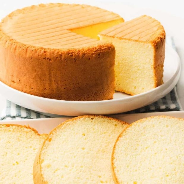 Cách làm bánh bông lan bằng bột mì đa dụng cực dễ, nướng nhanh với lò nướng