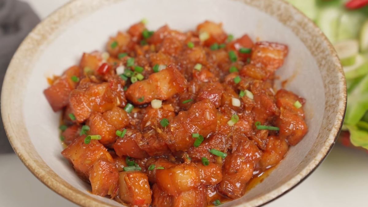 Cách làm thịt kho ruốc sả