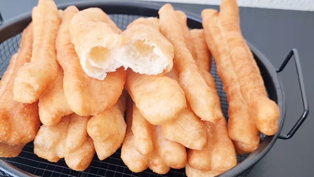 Cách làm giò cháo quẩy