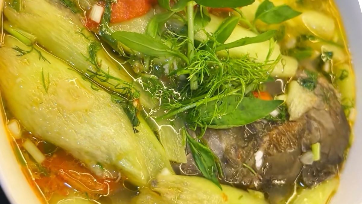 Cách nấu canh cá dọc mùng mẻ