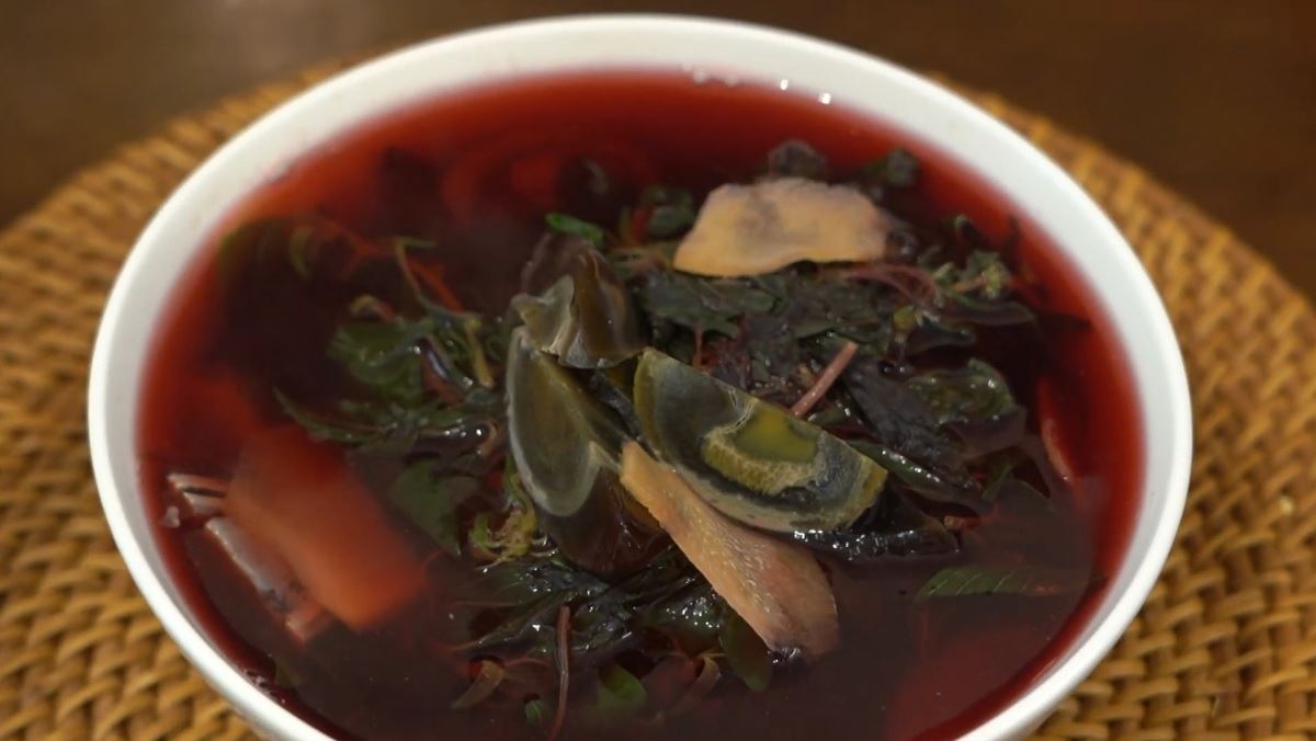 Cách nấu canh rau dền trứng bắc thảo