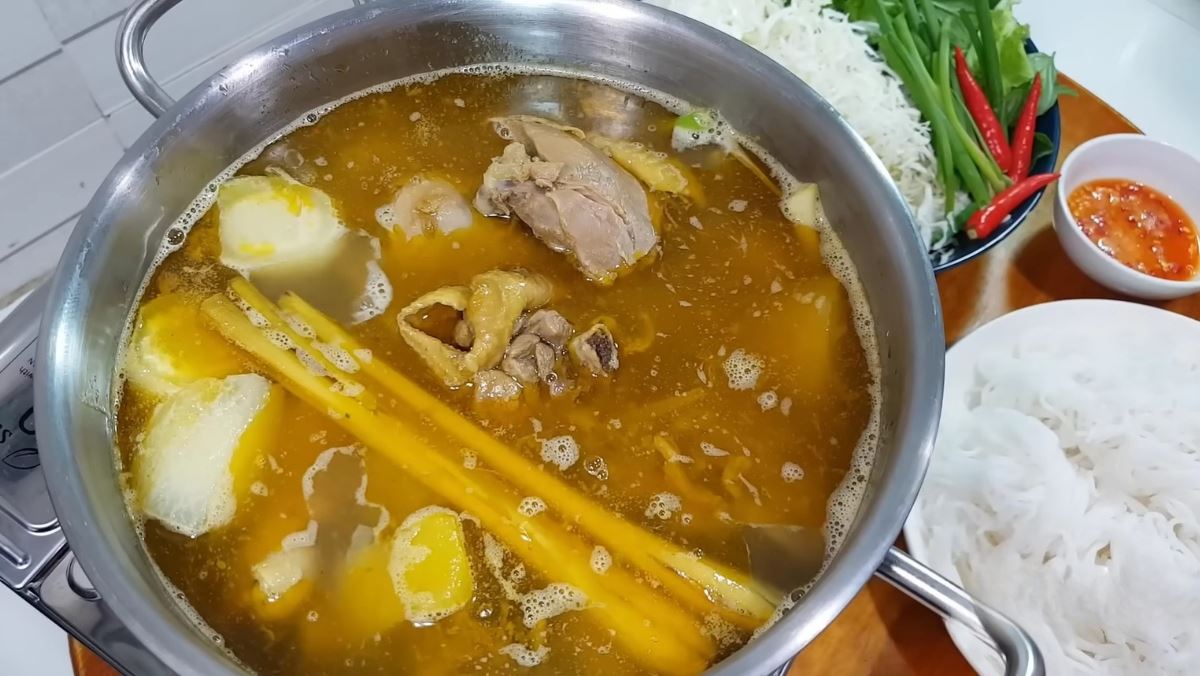 Cách nấu gà hầm sả miền Tây