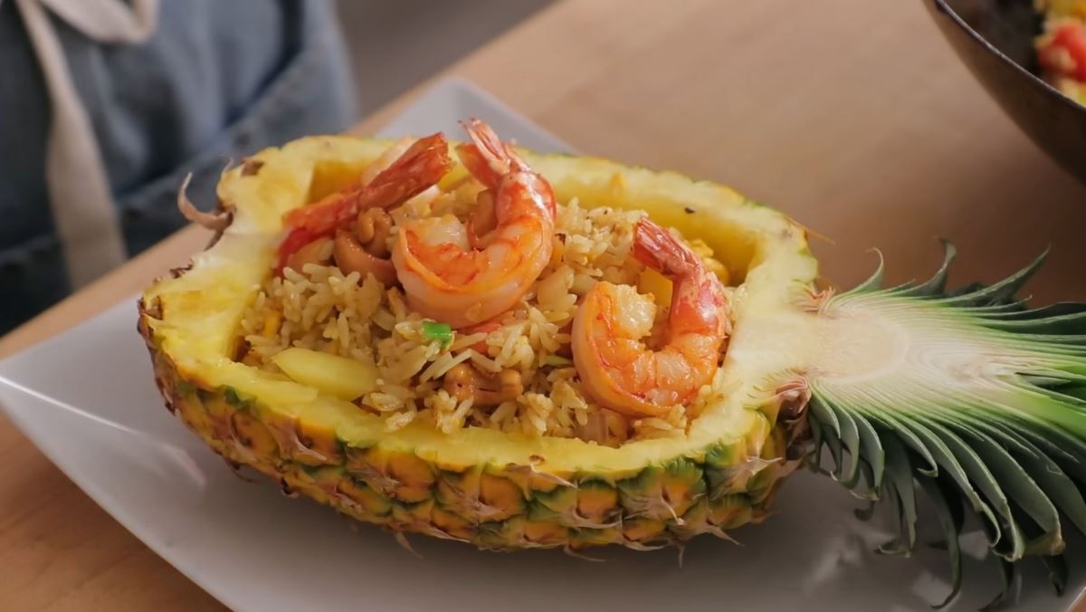 Cách làm cơm chiên Thái Lan