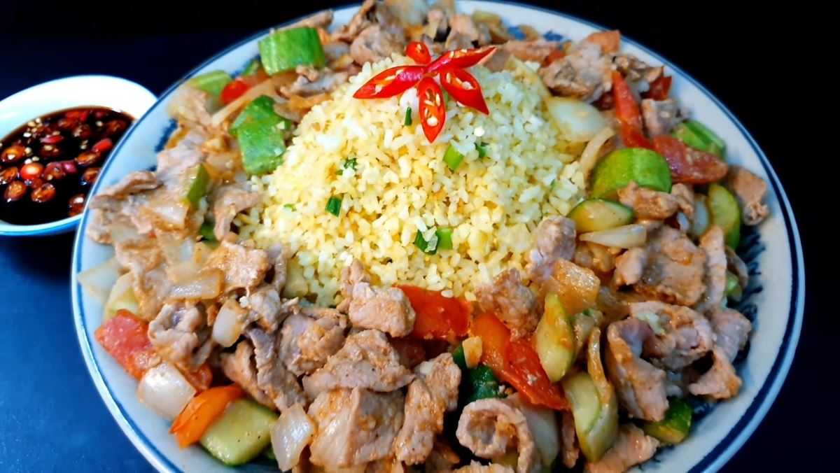 Cách làm cơm chiên bò xào