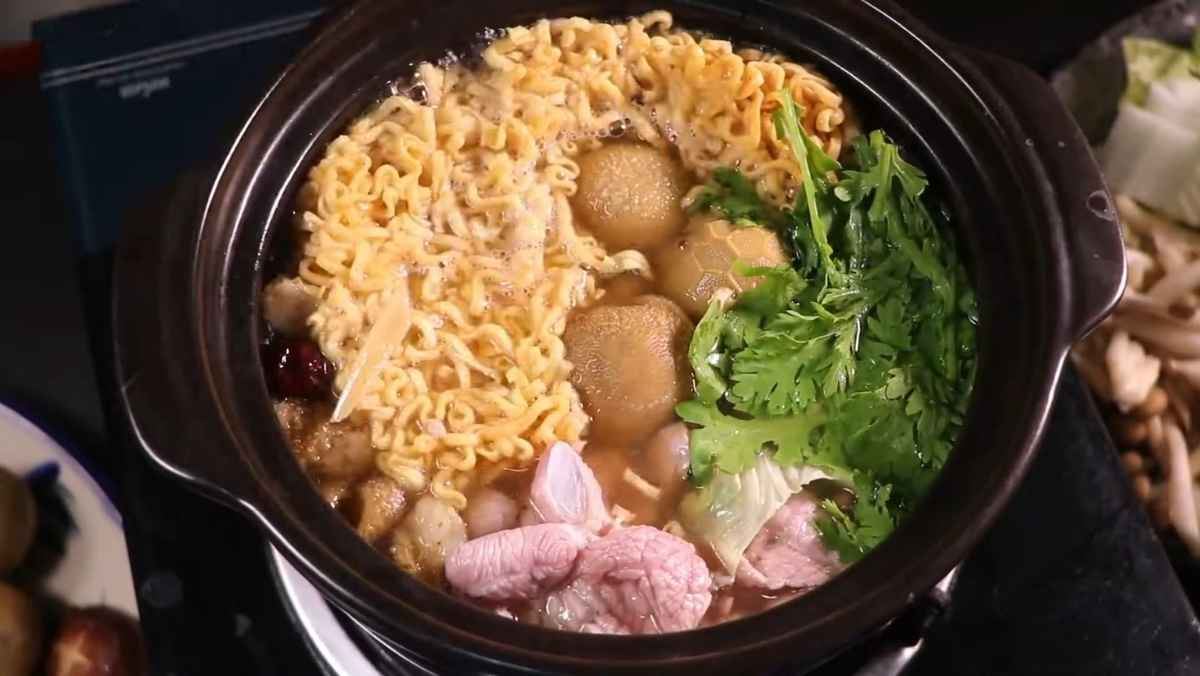 Lẩu bò mông cổ