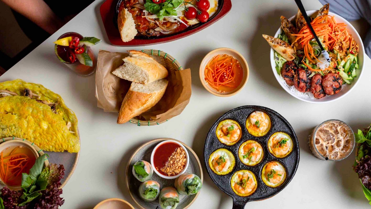 Bữa sáng nhanh gọn bằng nồi chiên không dầu, chảo chống dính
