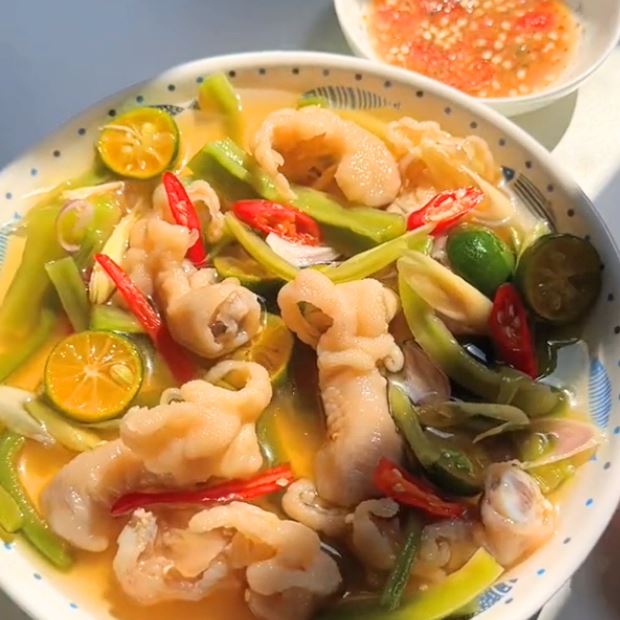 Cách làm chân gà ngâm rau tiến vua giòn ngon bảo quản lâu bằng hộp đựng